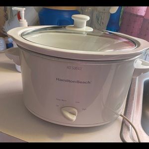 Hamilton Beach Crockpot with insulated carry case